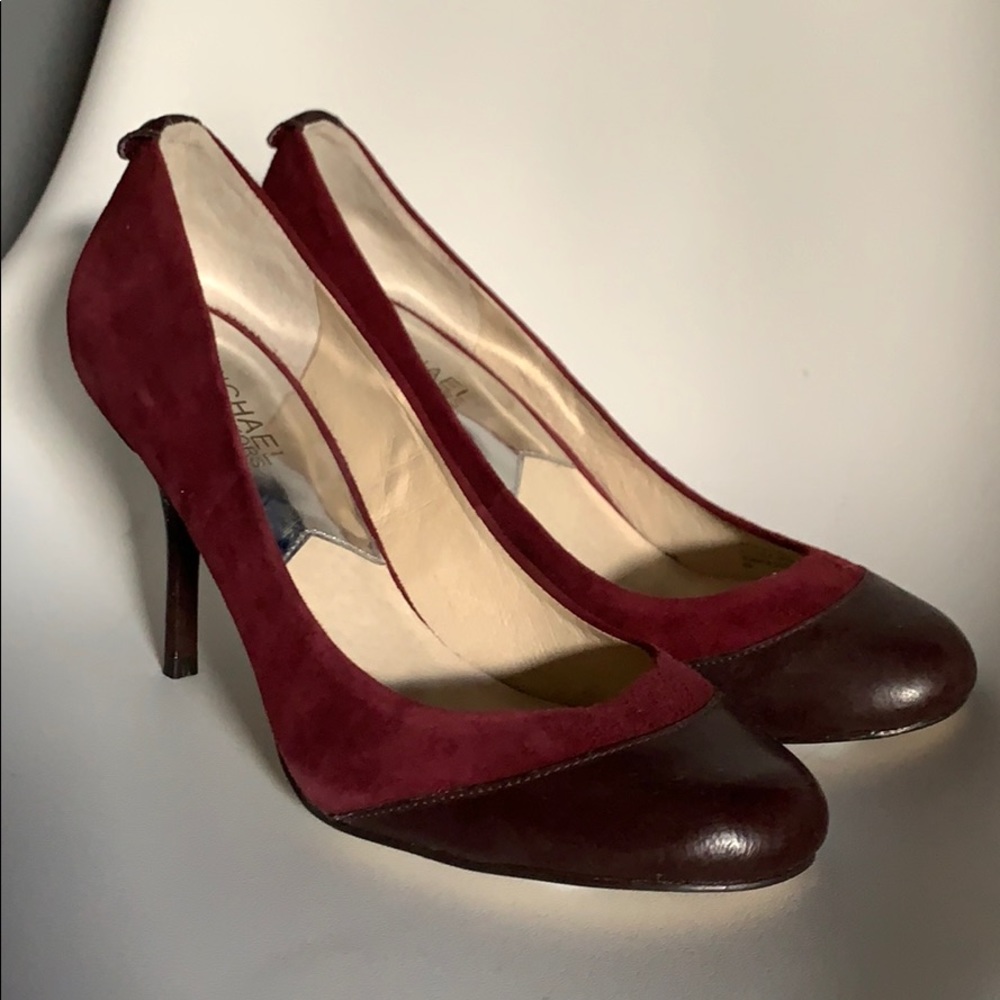 Stunning NWT Michael Kors stilettos